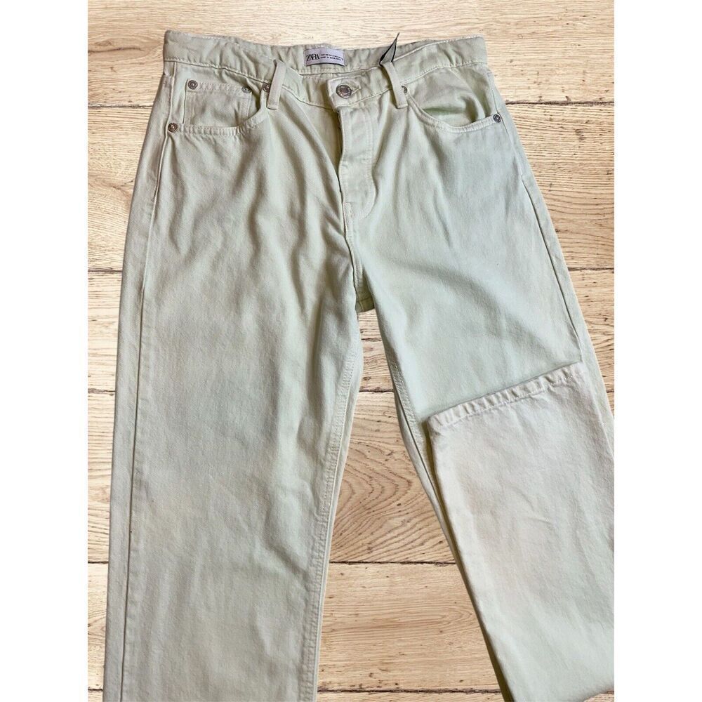 Zara Women’s Size 8/34 Straight Leg Jean Light Green 90s Vibe ‎ Button Fly